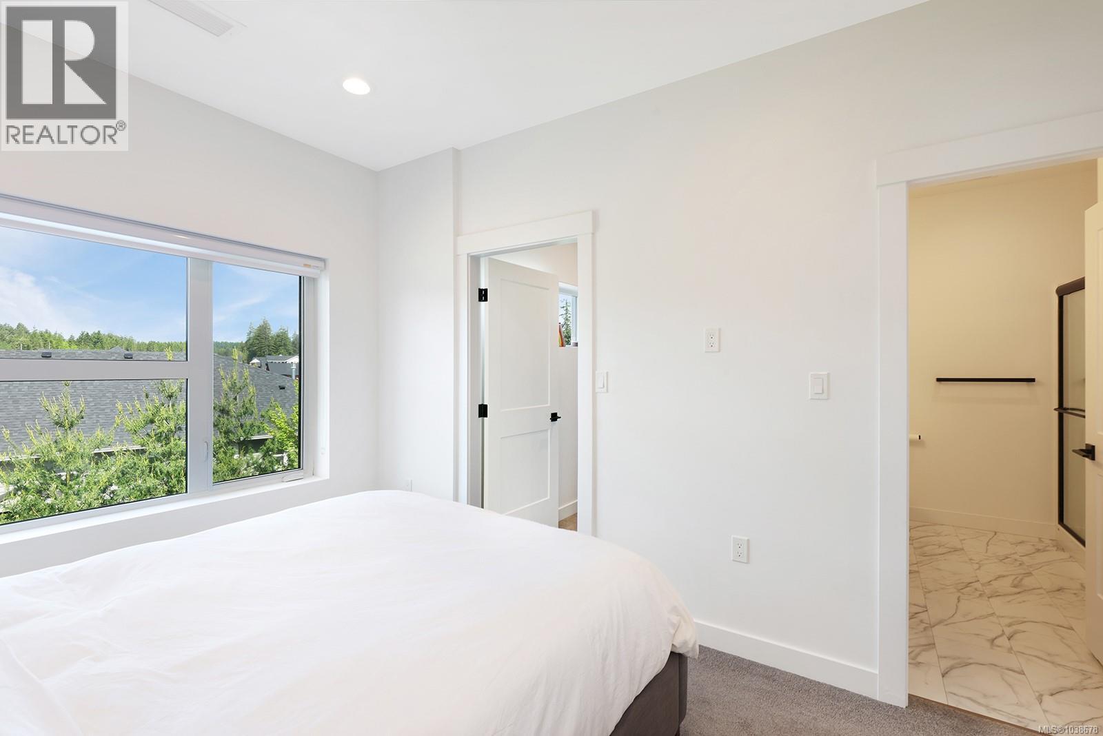 #2 3016 Alder St S - 23