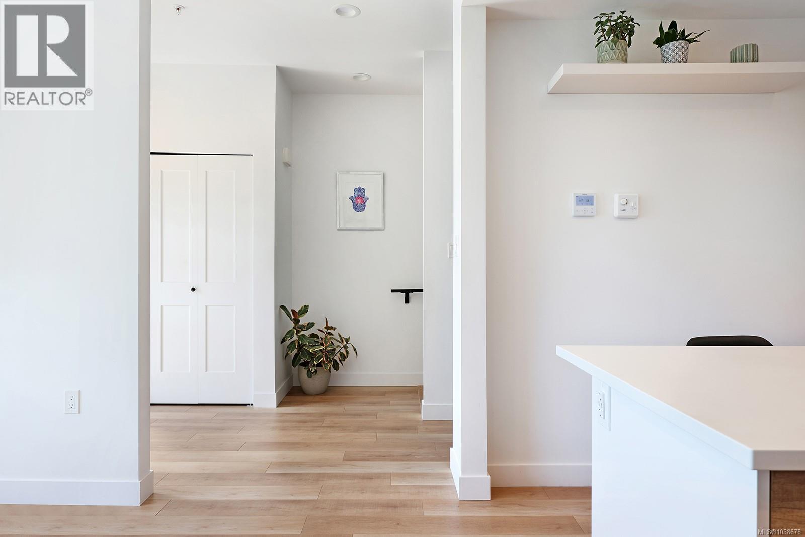 #2 3016 Alder St S - 9