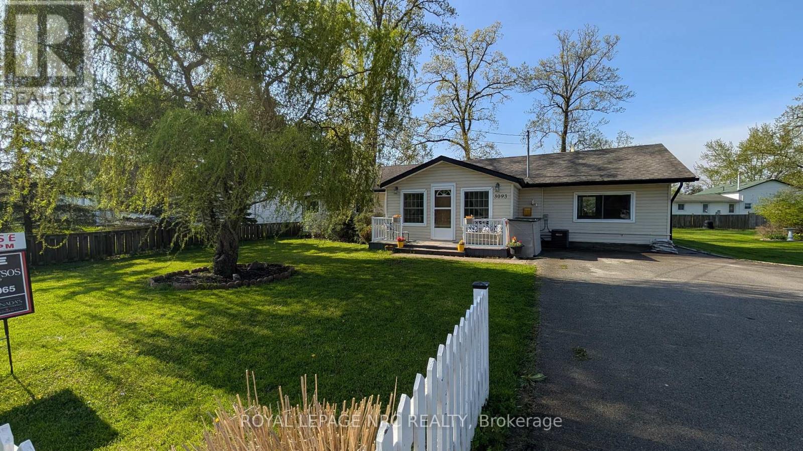 3093 HYMAN AVENUE - 1