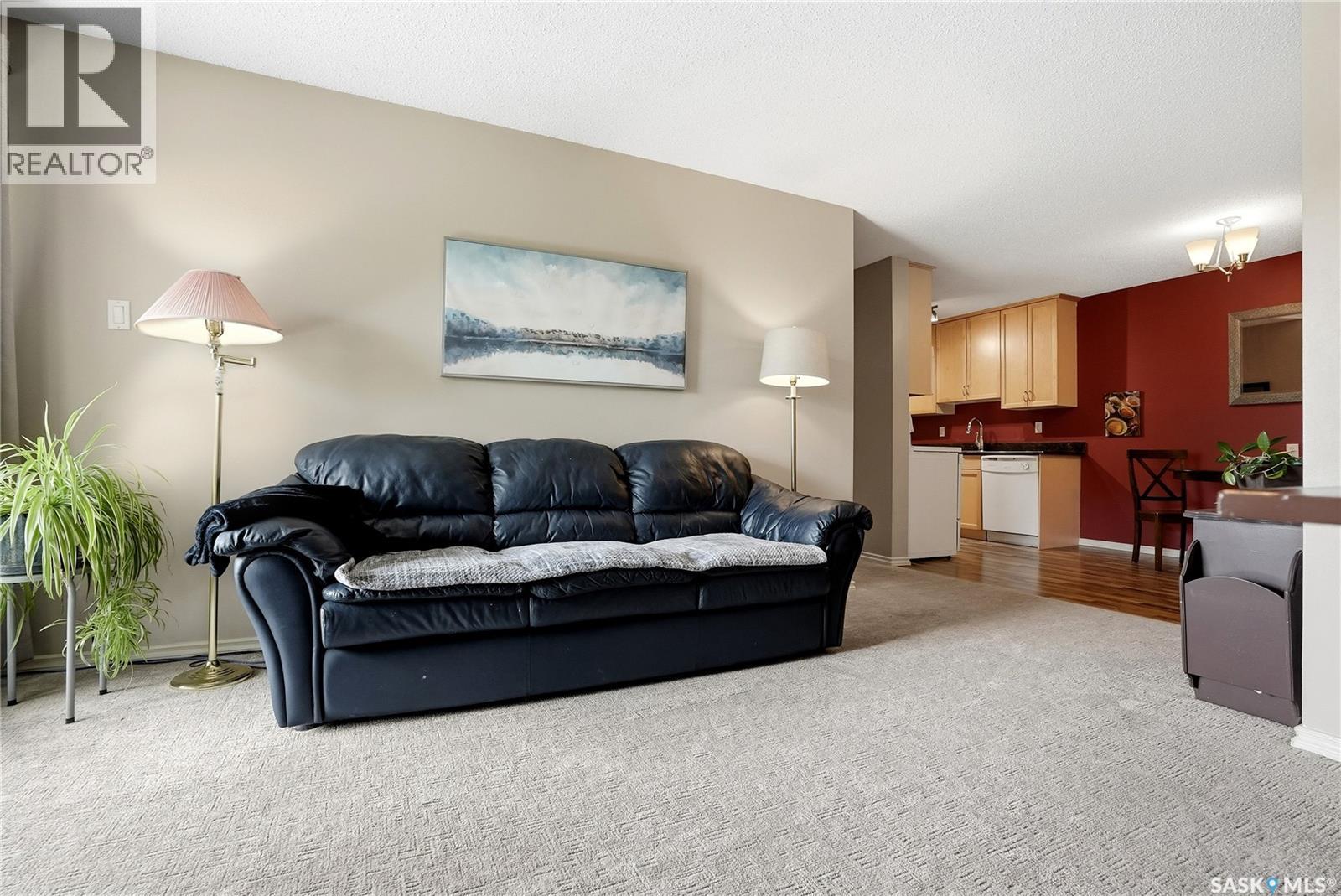 #201D2 1121 McKercher DRIVE - 6