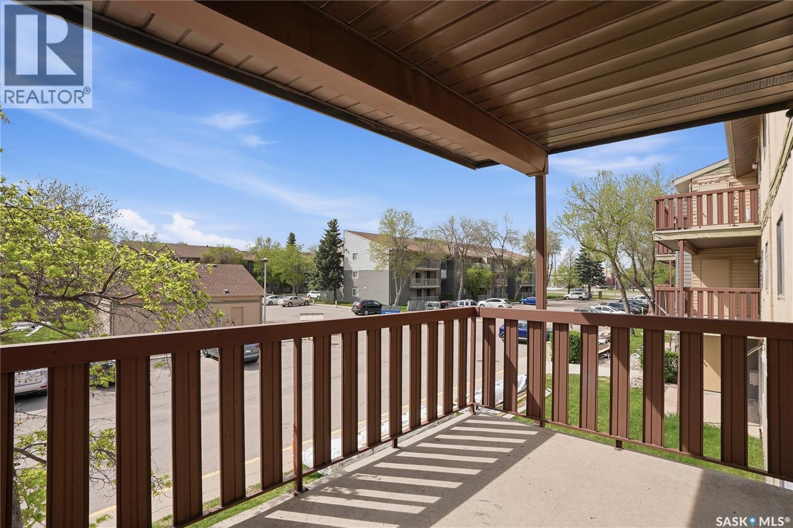#201D2 1121 McKercher DRIVE - 23