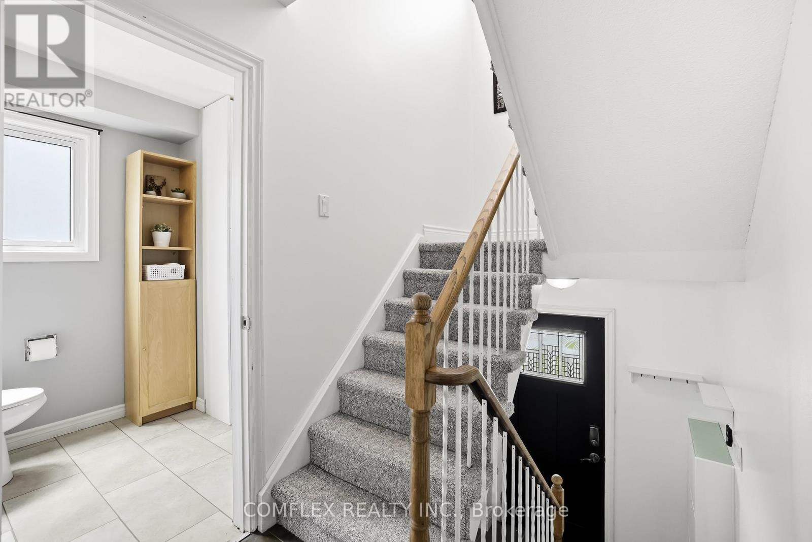 33 BROADLANDS CRESCENT - 21