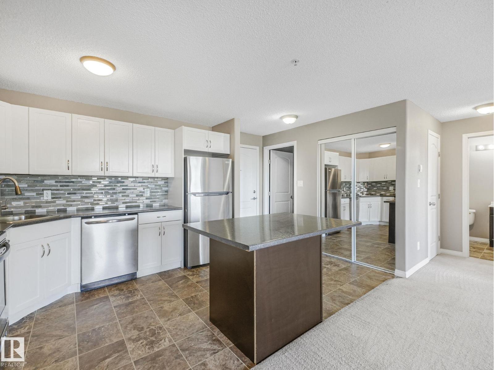 #322 1520 Hammond GA NW NW - 25