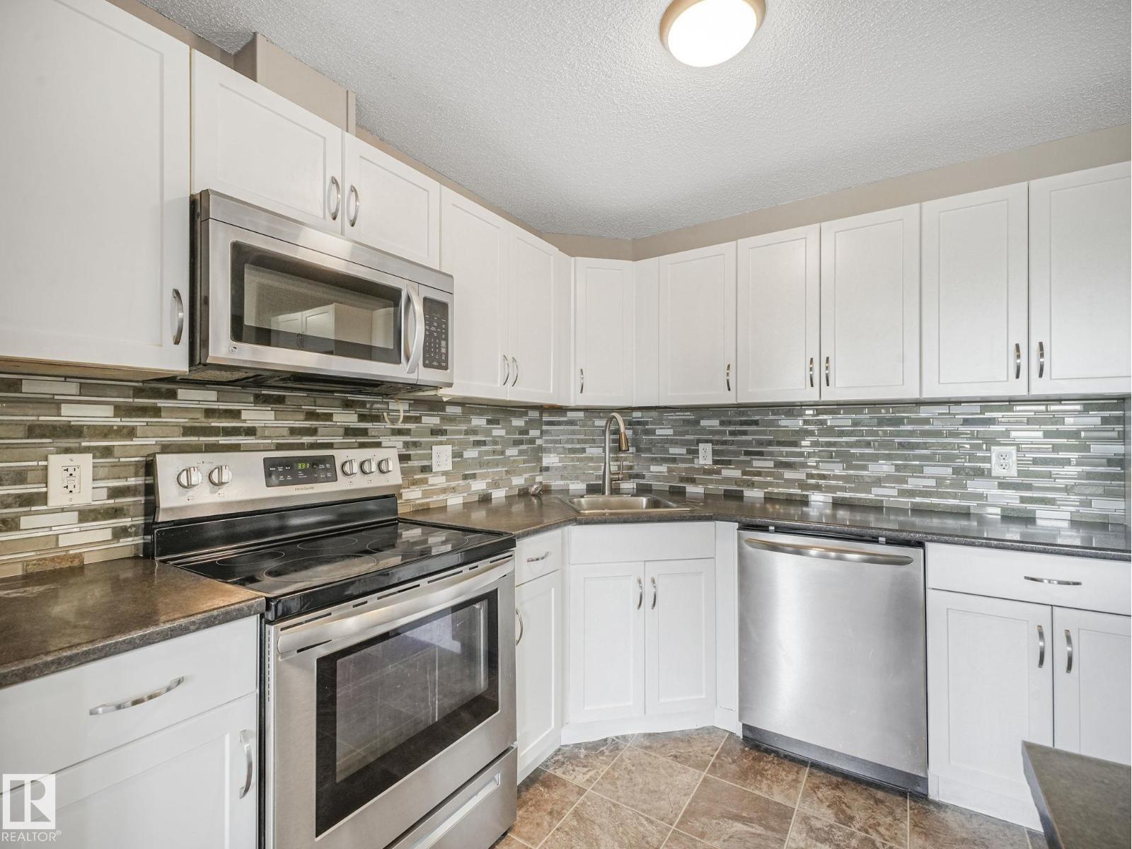 #322 1520 Hammond GA NW NW - 30