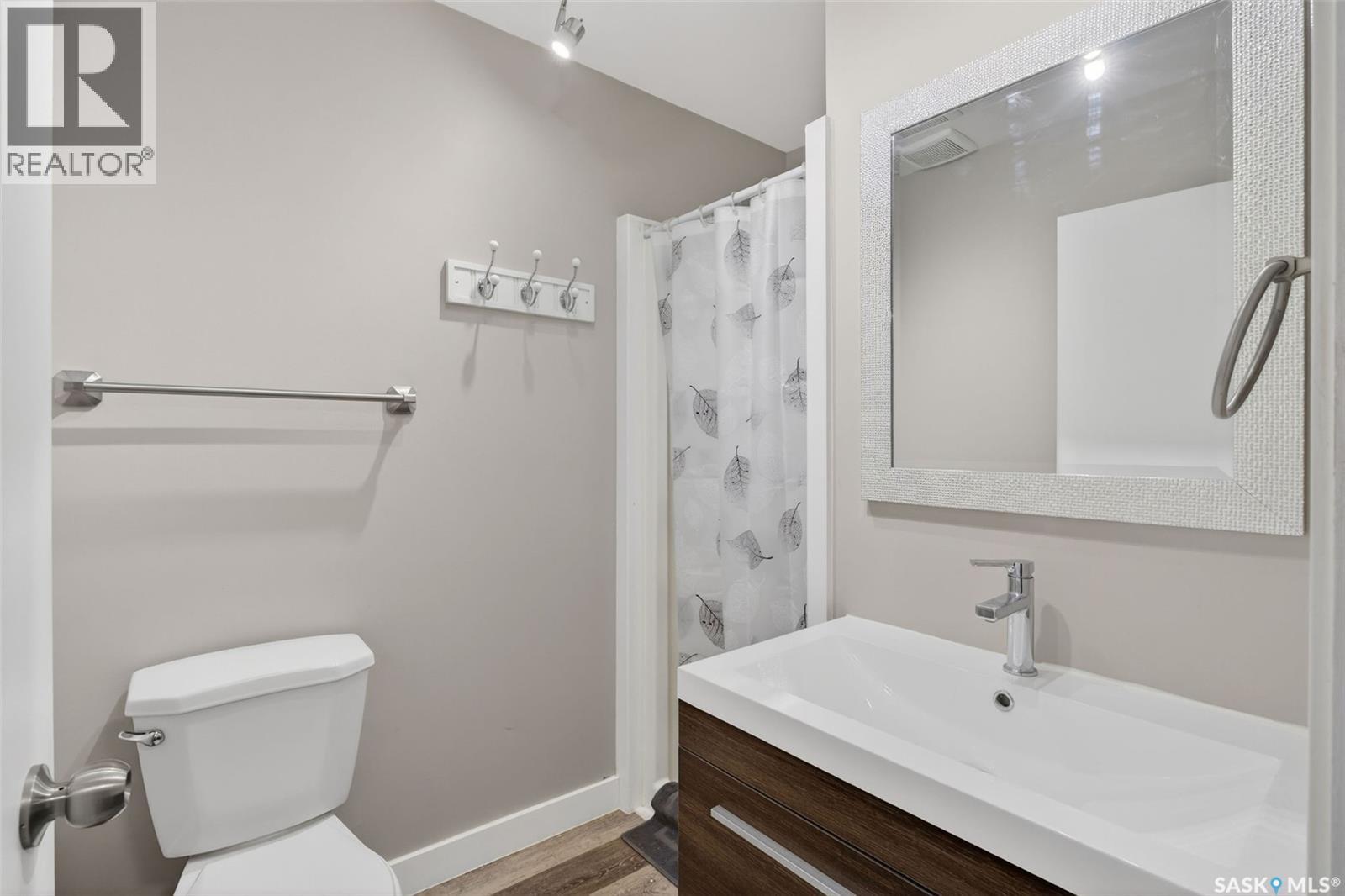 2330 Central AVENUE - 23