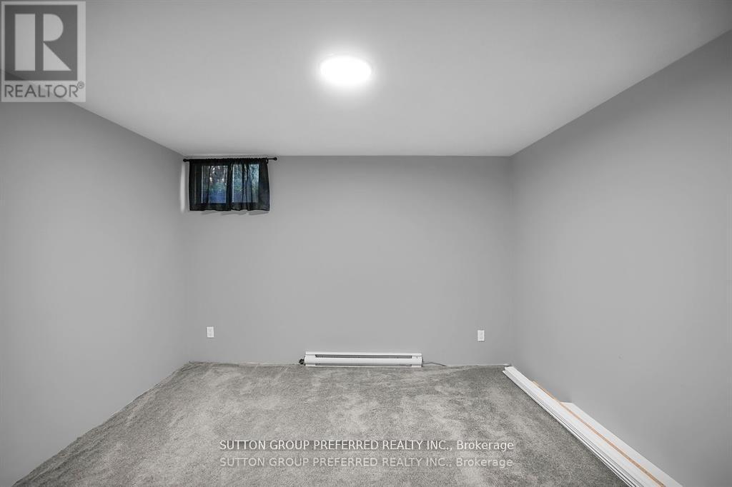 #88 1919 TRAFALGAR STREET - 14