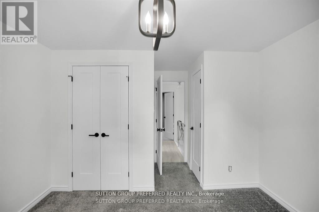 #88 1919 TRAFALGAR STREET - 13
