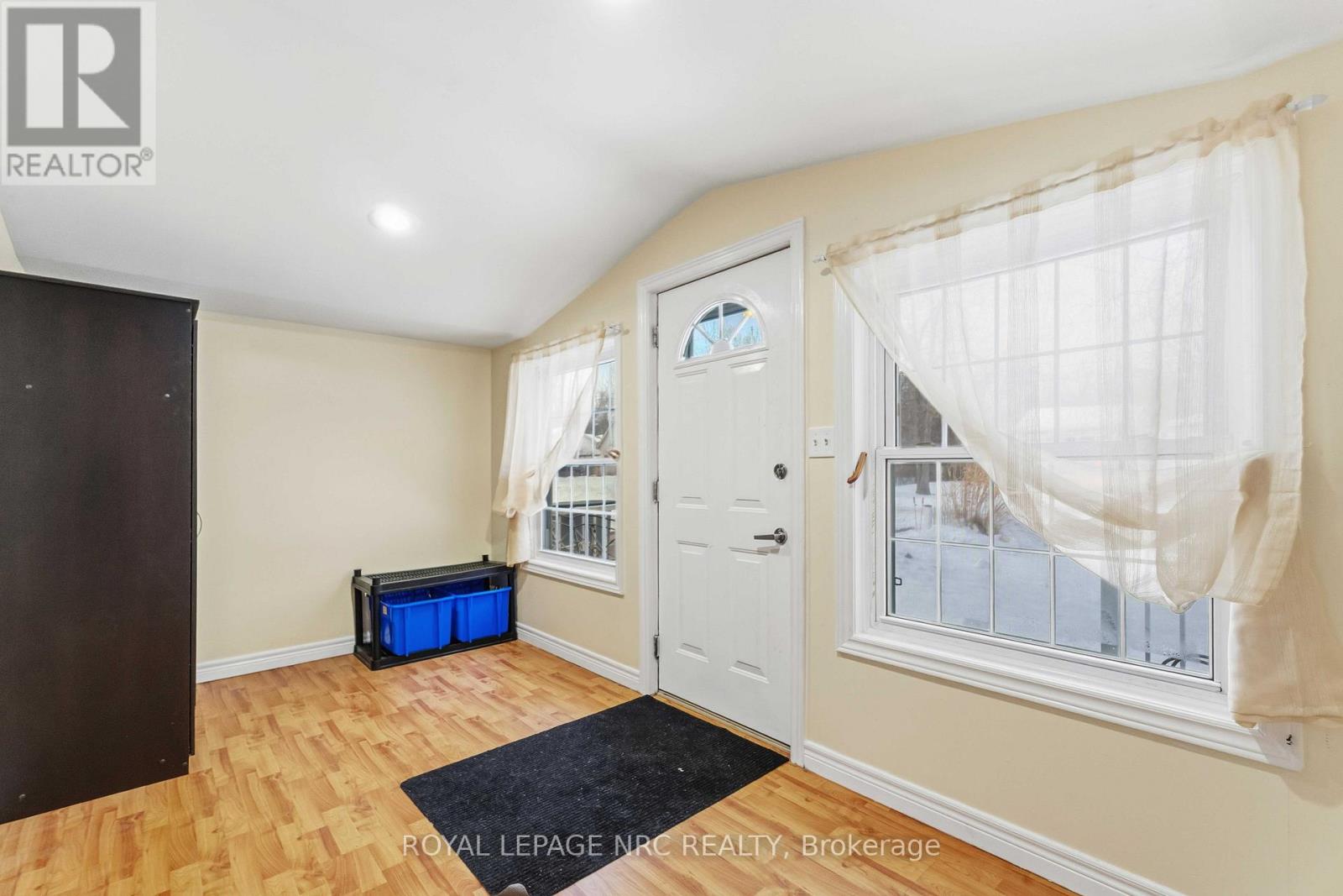 3093 HYMAN AVENUE - 3