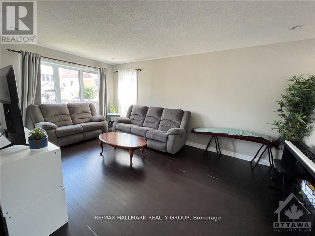 3 Bed, 3 Bath House for Rent in Ottawa – 110 GARRITY CRESCENT, Ottawa – MLS# X13225792 - Image 6