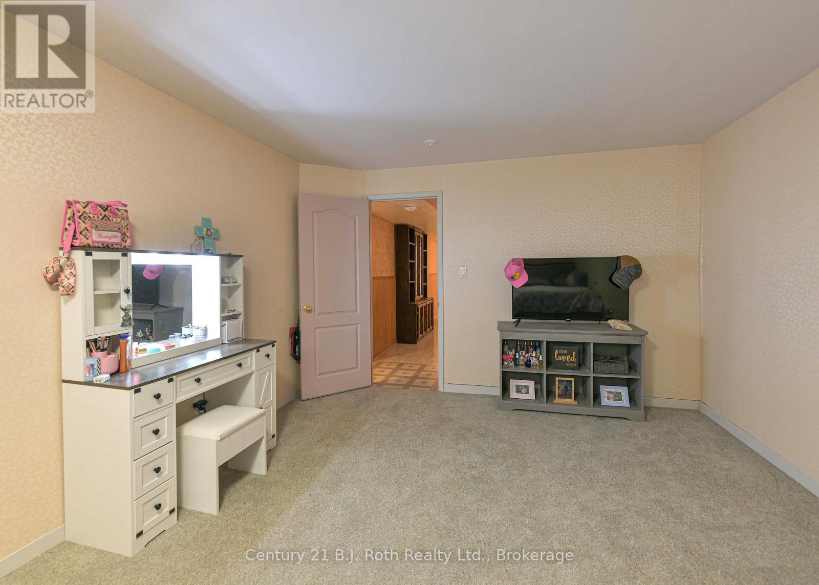 48 BRICK POND ROAD - 47