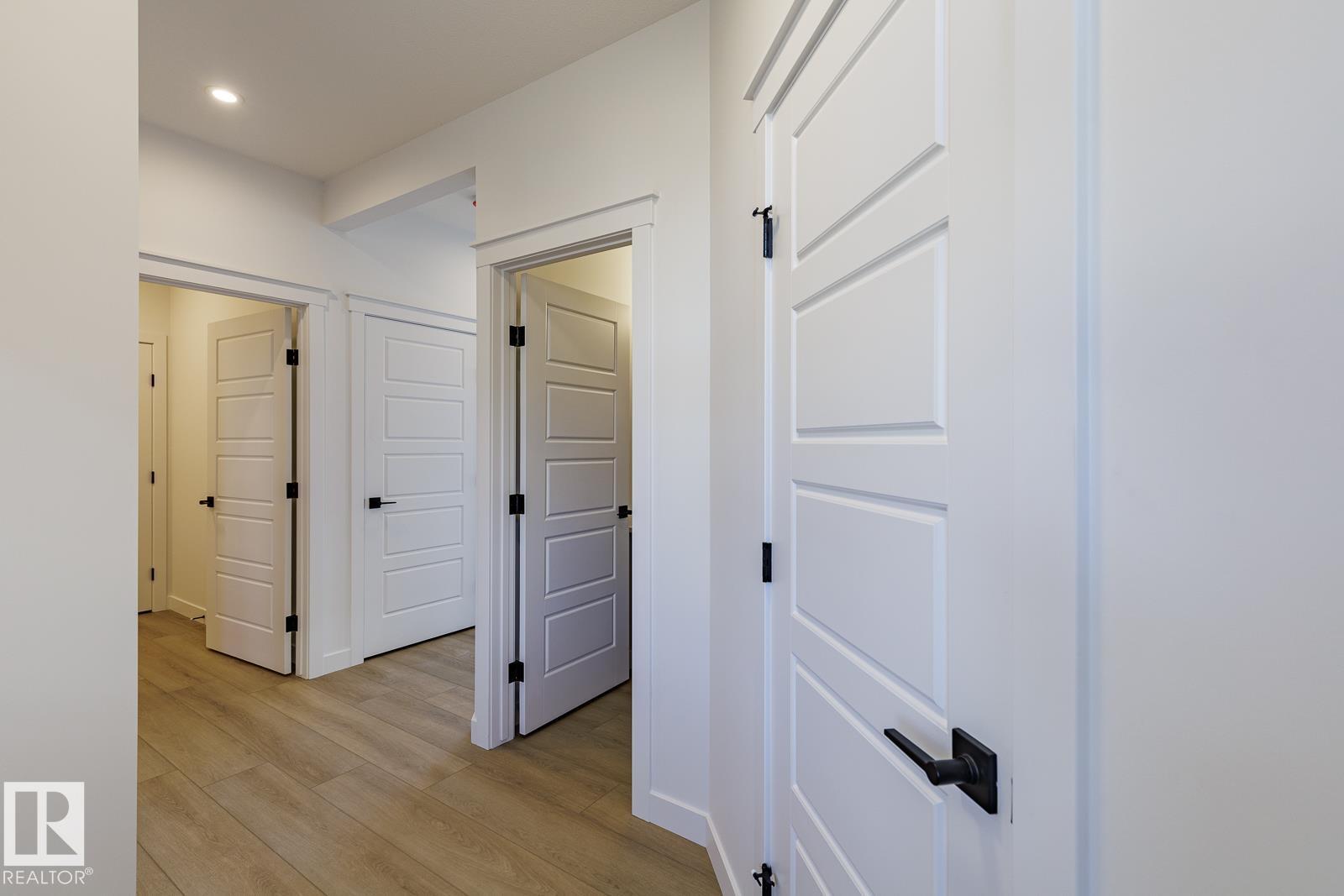 6275 180 AV NW - 10