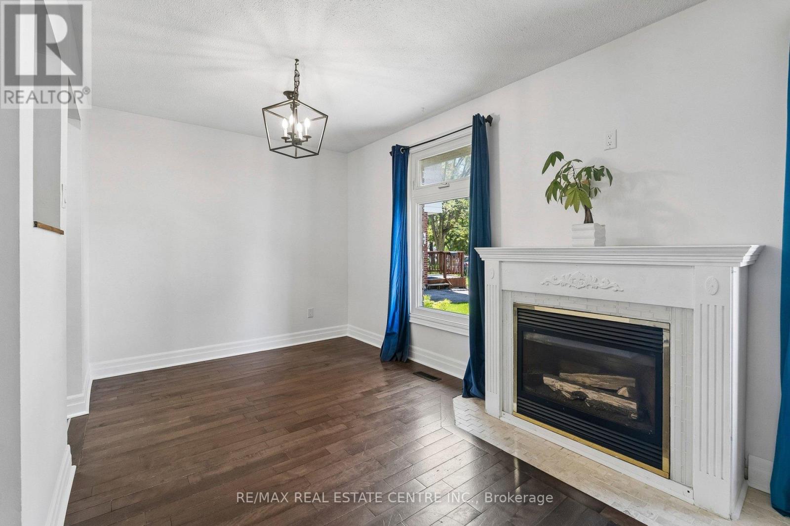 47 CHRISTIE CRESCENT - 10