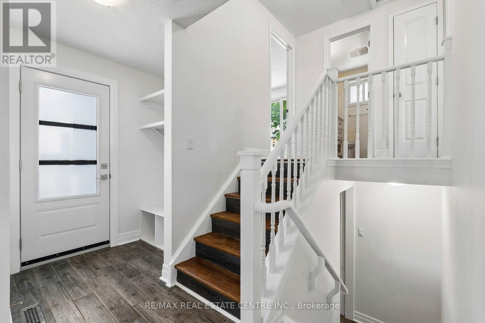 47 CHRISTIE CRESCENT - 27