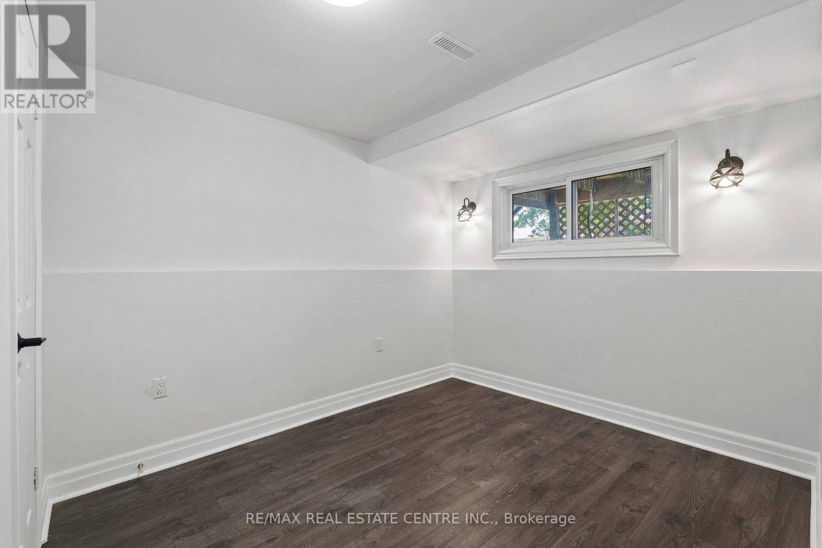 47 CHRISTIE CRESCENT - 30