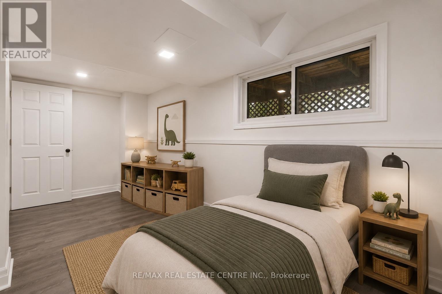 47 CHRISTIE CRESCENT - 35