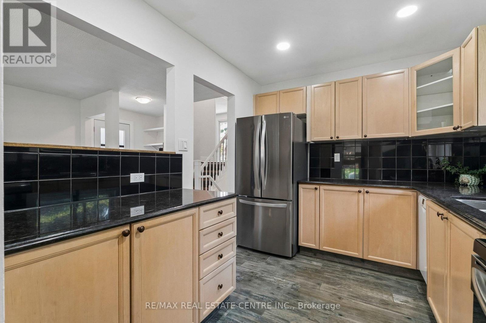 47 CHRISTIE CRESCENT - 8