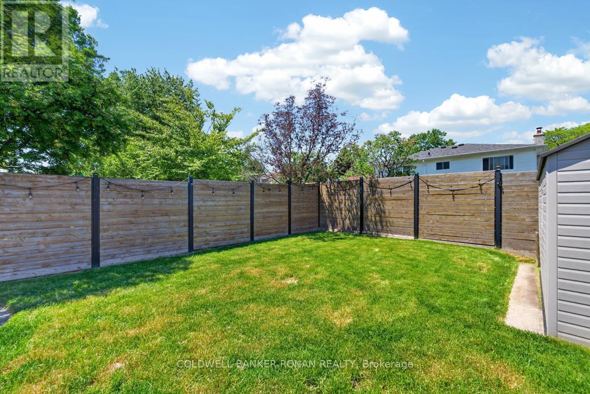 319 THRACE AVENUE - 44