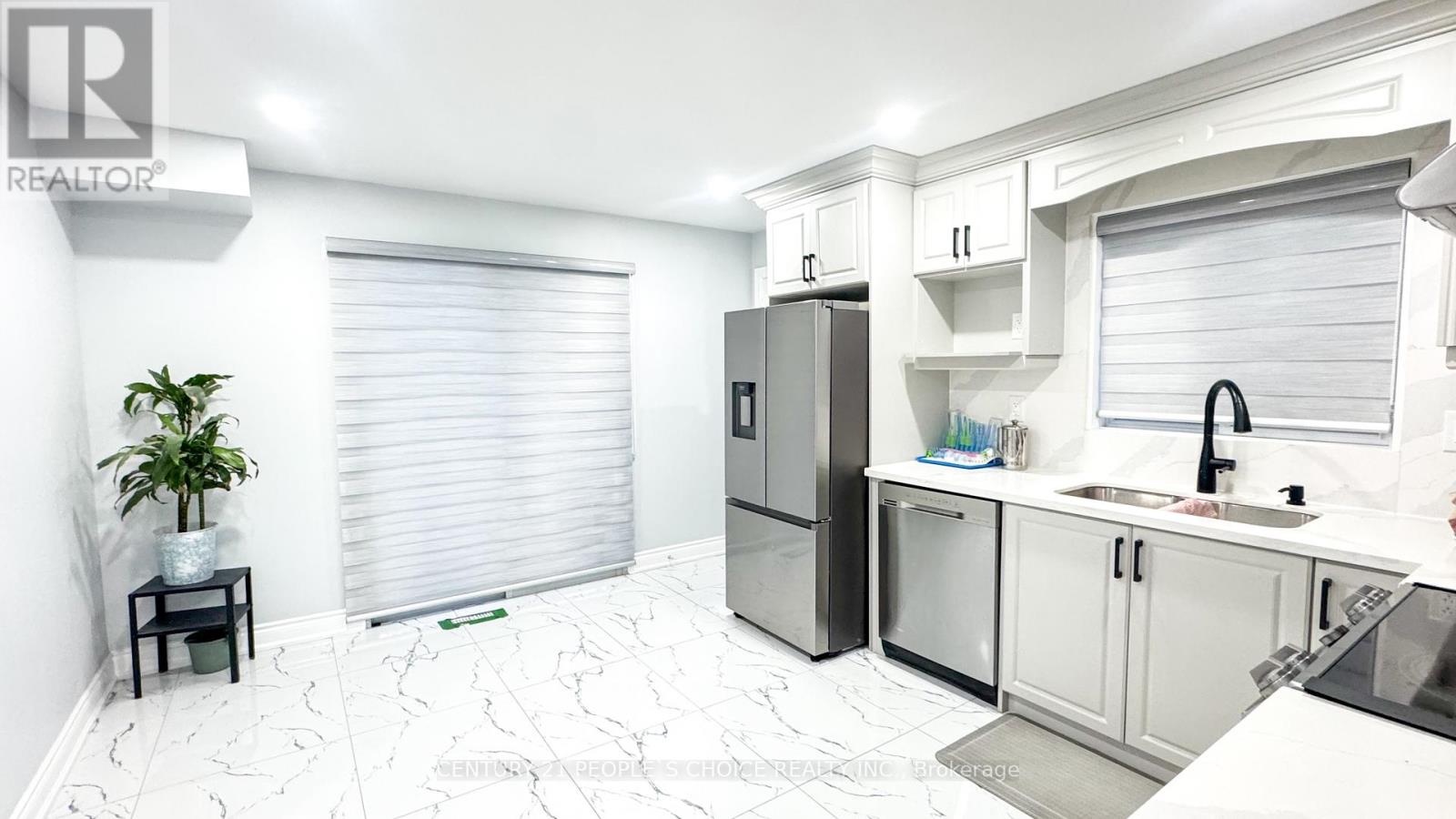7 DALRAITH CRESCENT - 13
