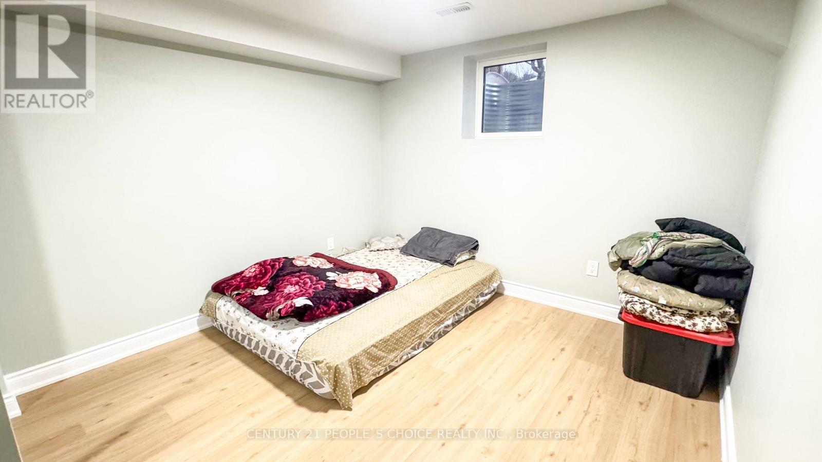 7 DALRAITH CRESCENT - 21