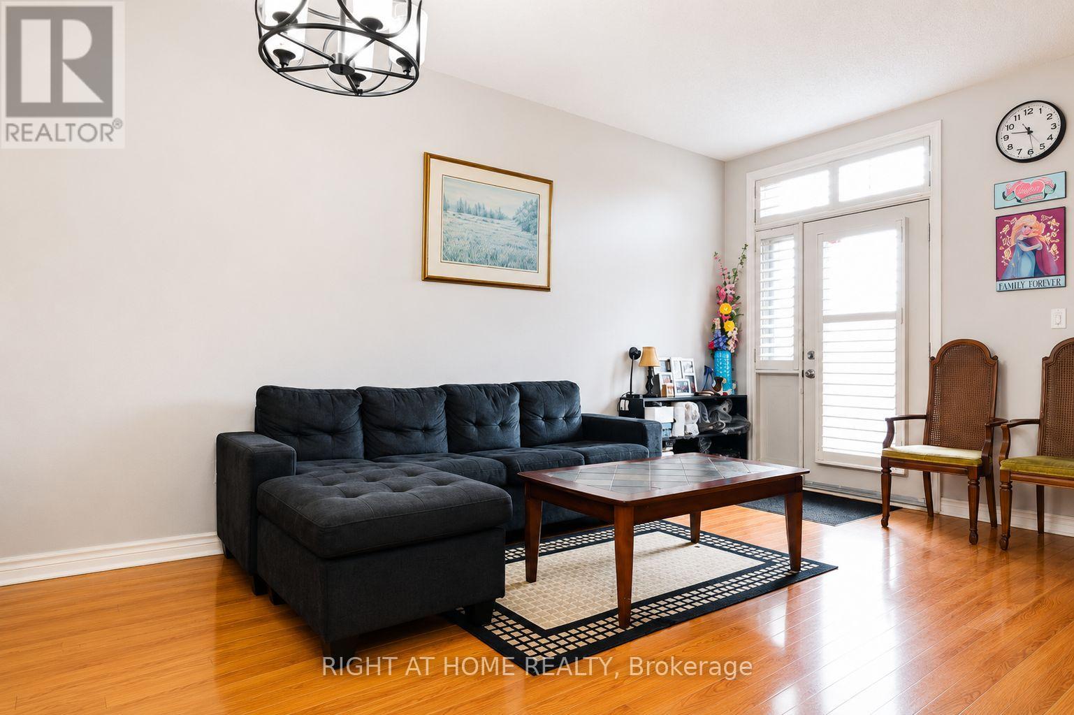 #8 1949 LAWRENCE AVENUE W - 6