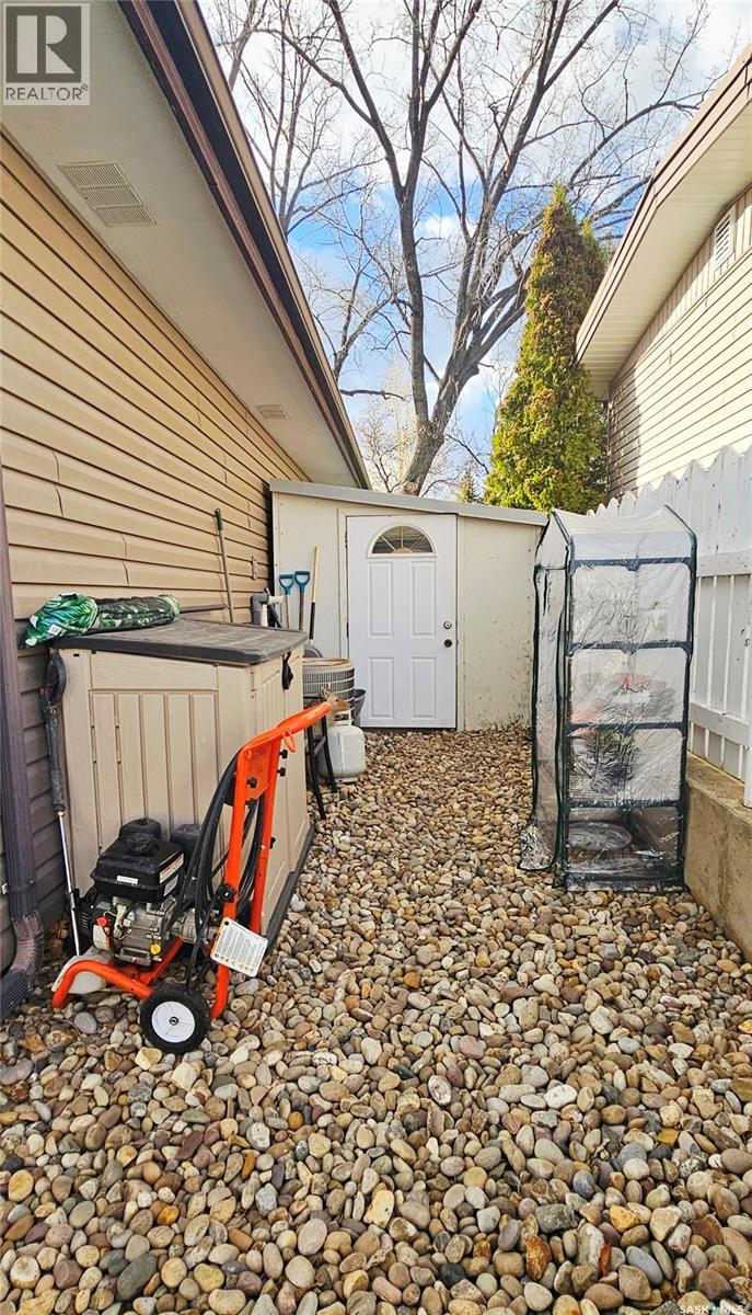 1406 Ashley DRIVE - 26