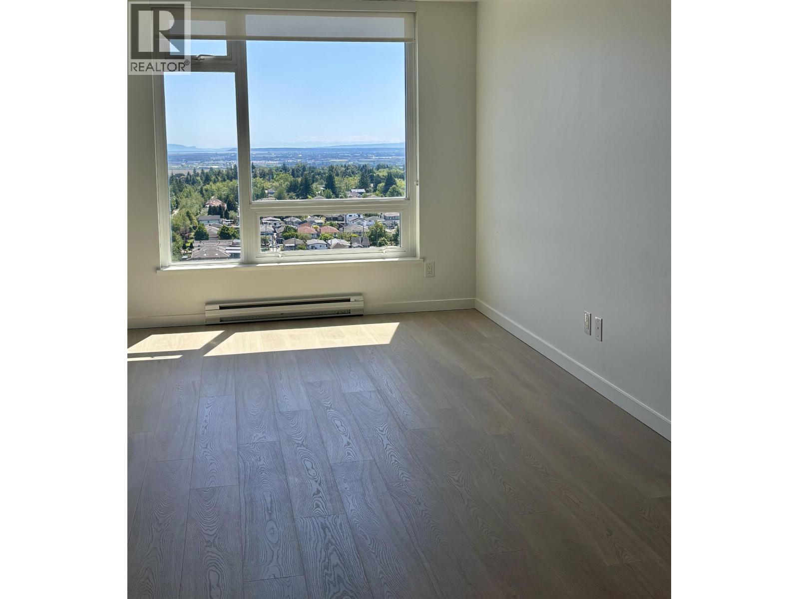 3104 5665 BOUNDARY ROAD — photo 3