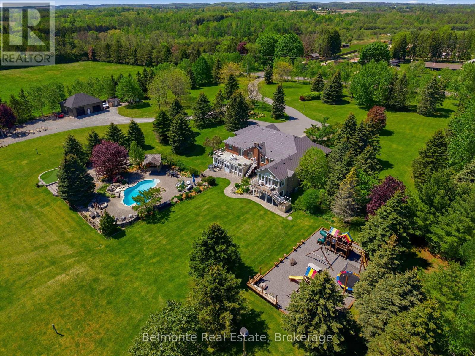 1045 BRAWLEY ROAD W - 49