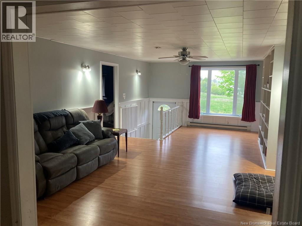798 North Road - 6