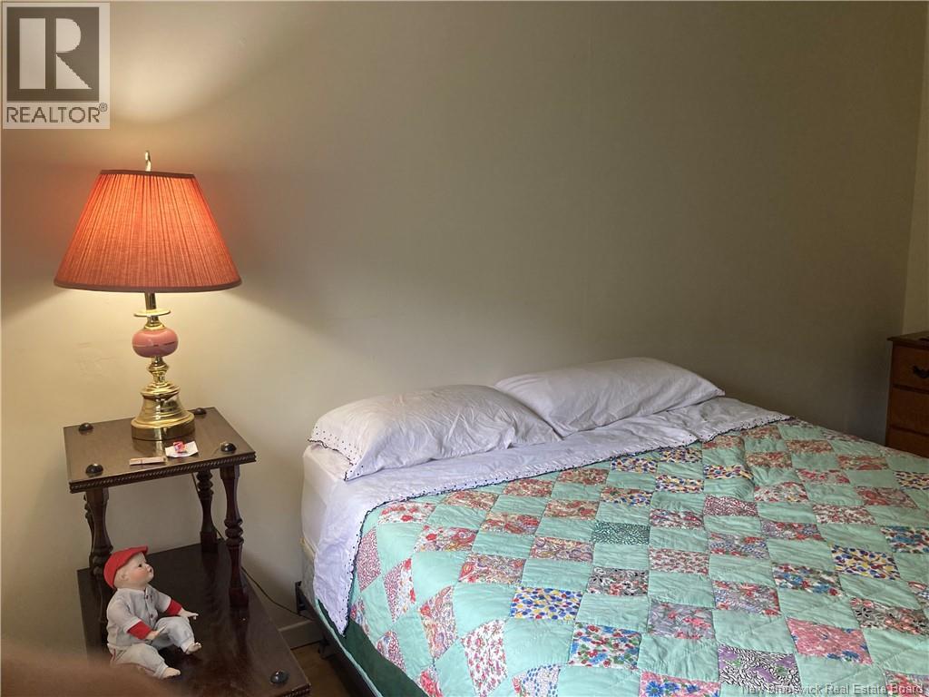 798 North Road - 22