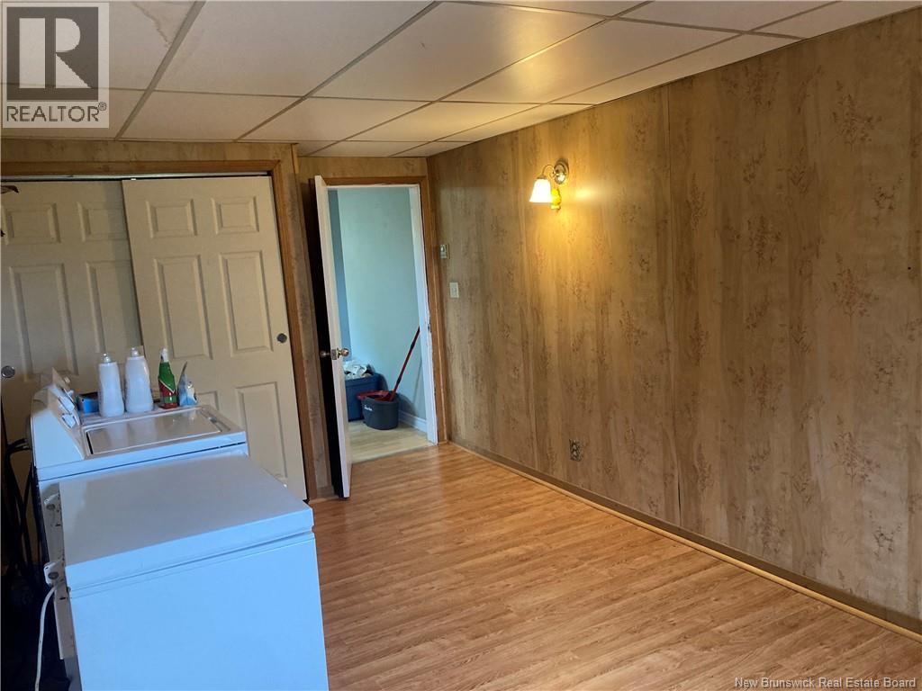 798 North Road - 30