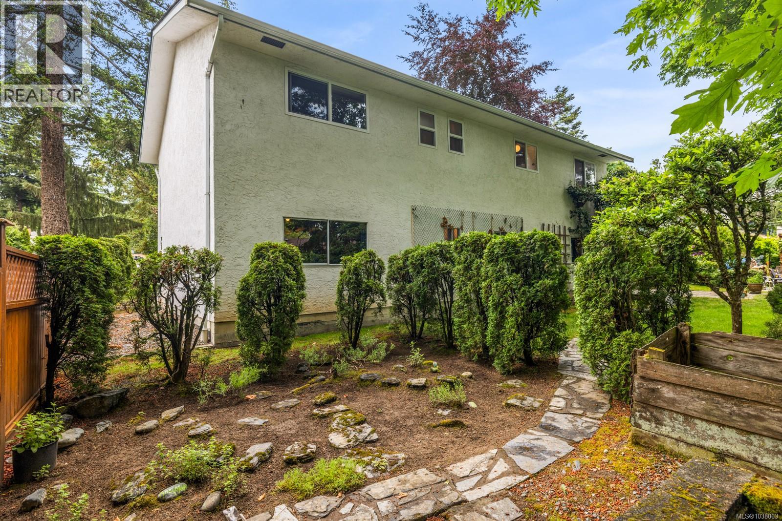 947 Peggy Anne Cres - 25