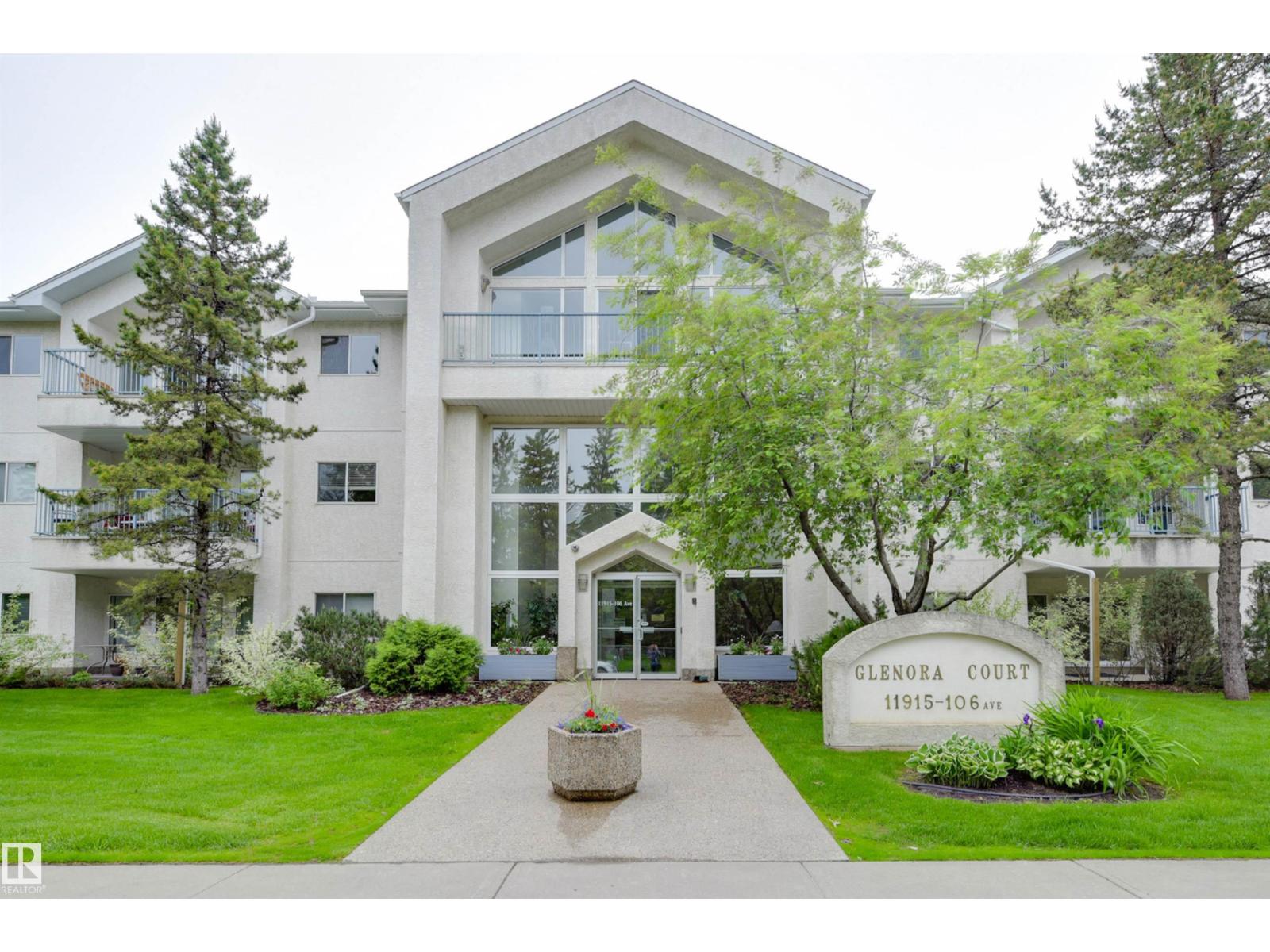 #106 11915 106 AV NW - 2