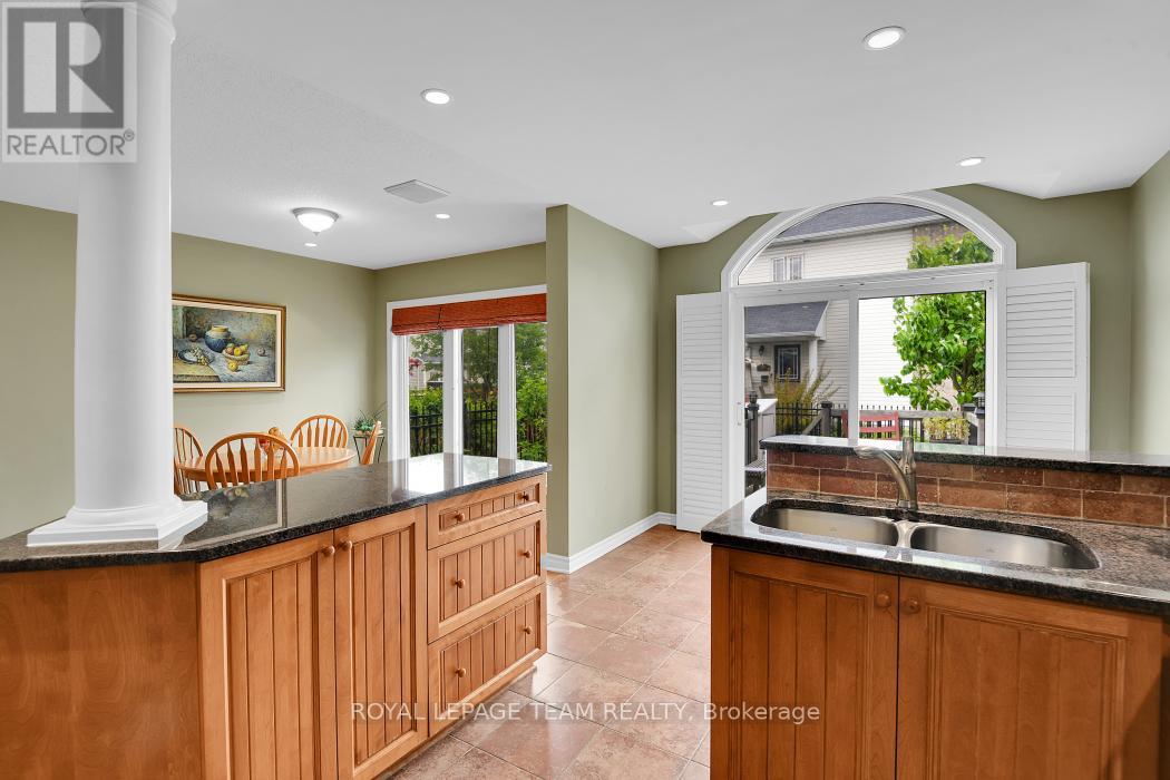 121 SORENTO STREET - 14