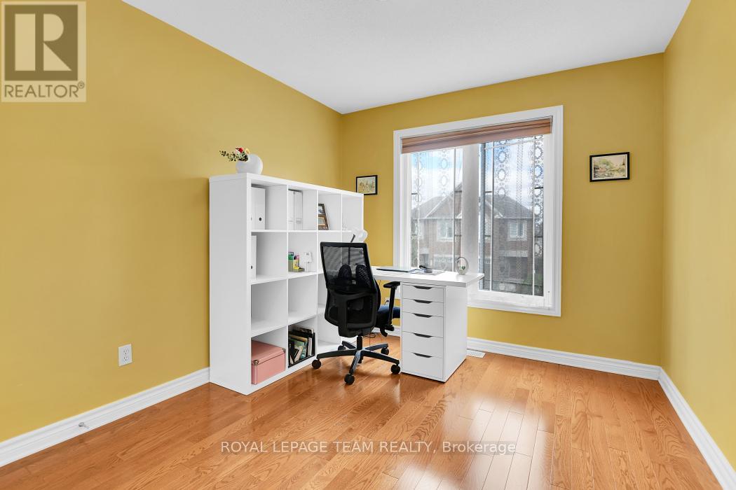121 SORENTO STREET - 21