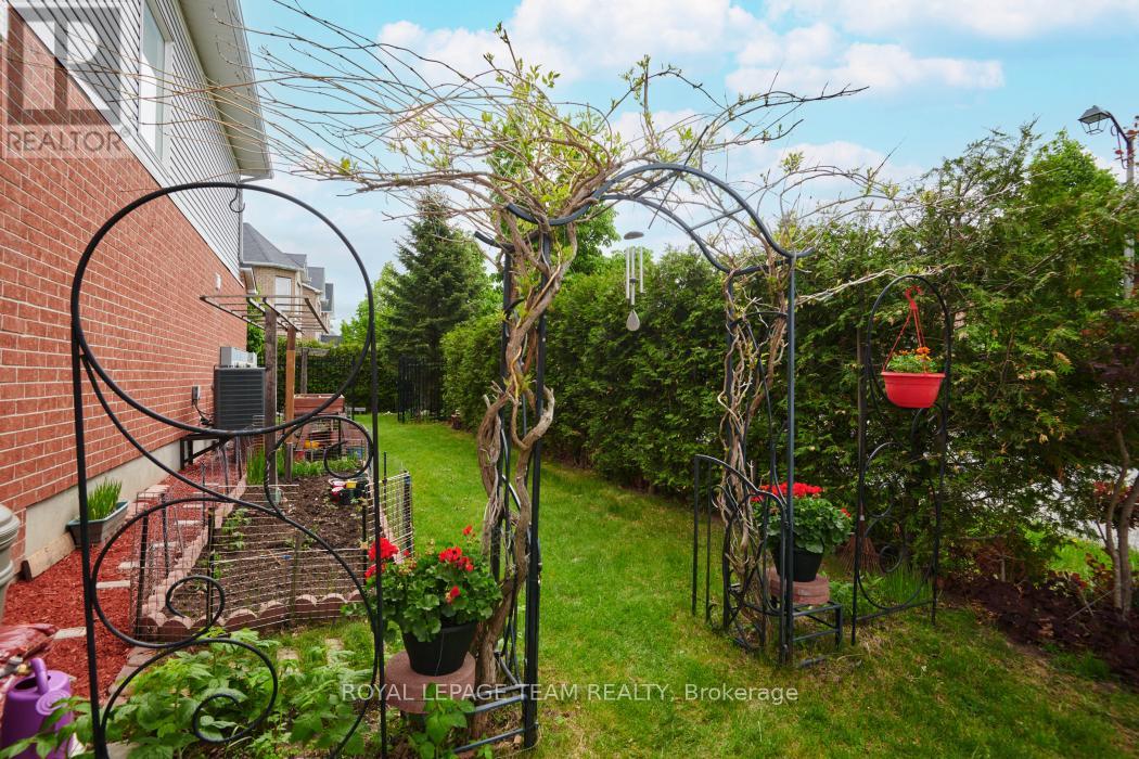 121 SORENTO STREET - 29