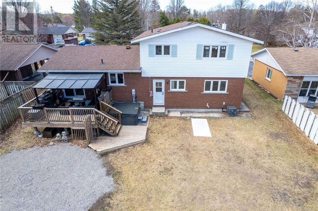 25 Goodman Avenue - 44
