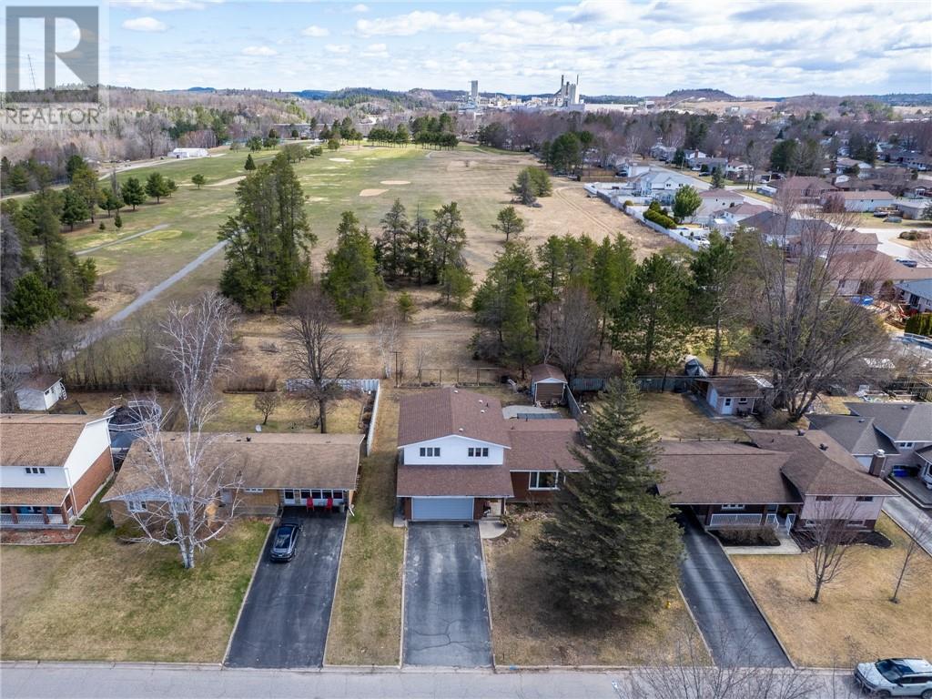 25 Goodman Avenue - 46