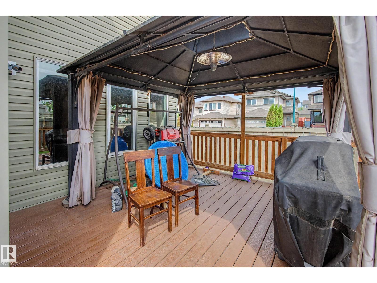 3233 21A AV NW - 50