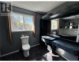 Kitchen - 14 Lynne Court, Chapleau, ON P0M1K0 Photo 9