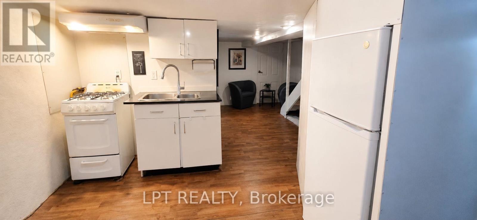 1314 DUPONT STREET - 15
