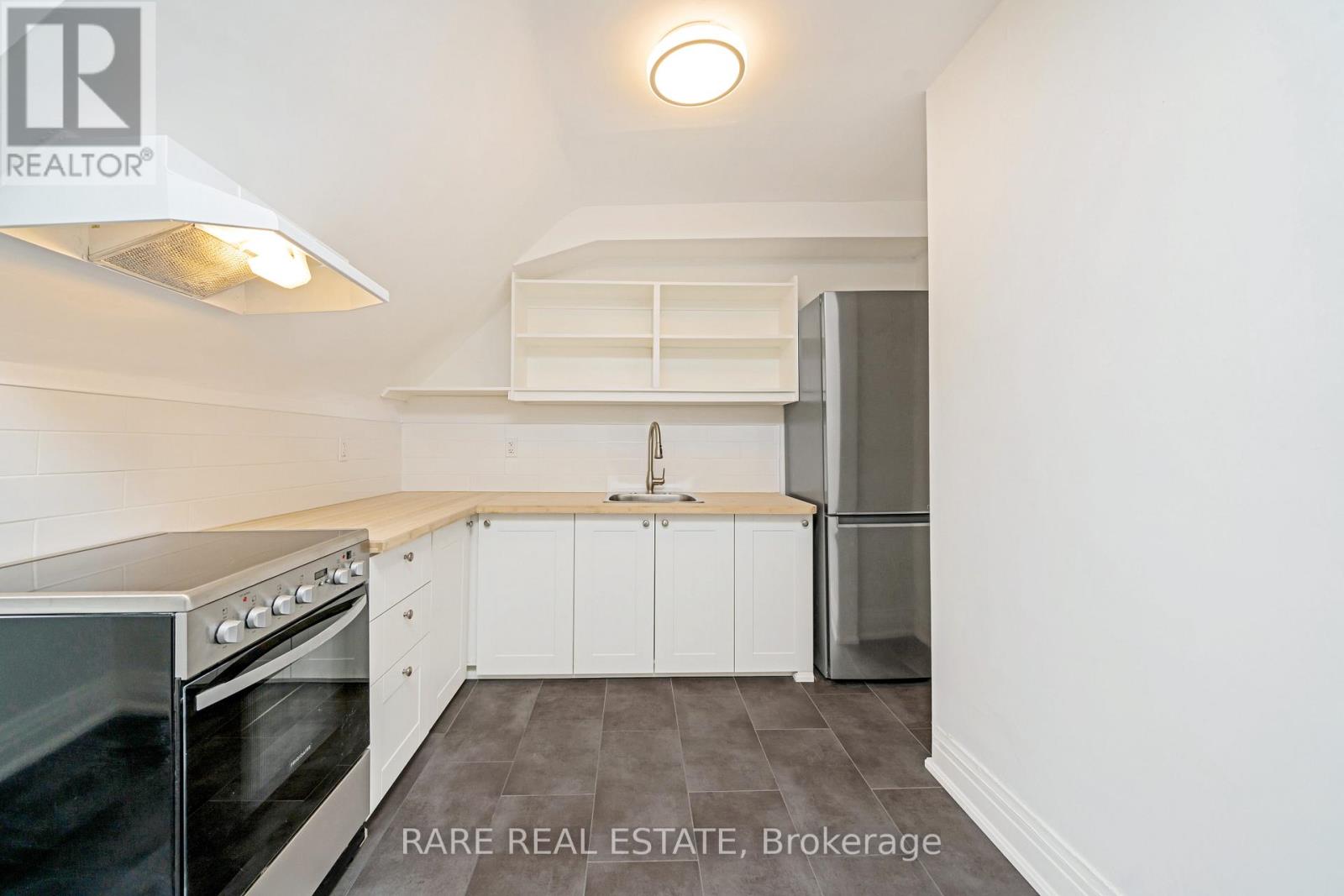 216 OAKWOOD AVENUE - 22
