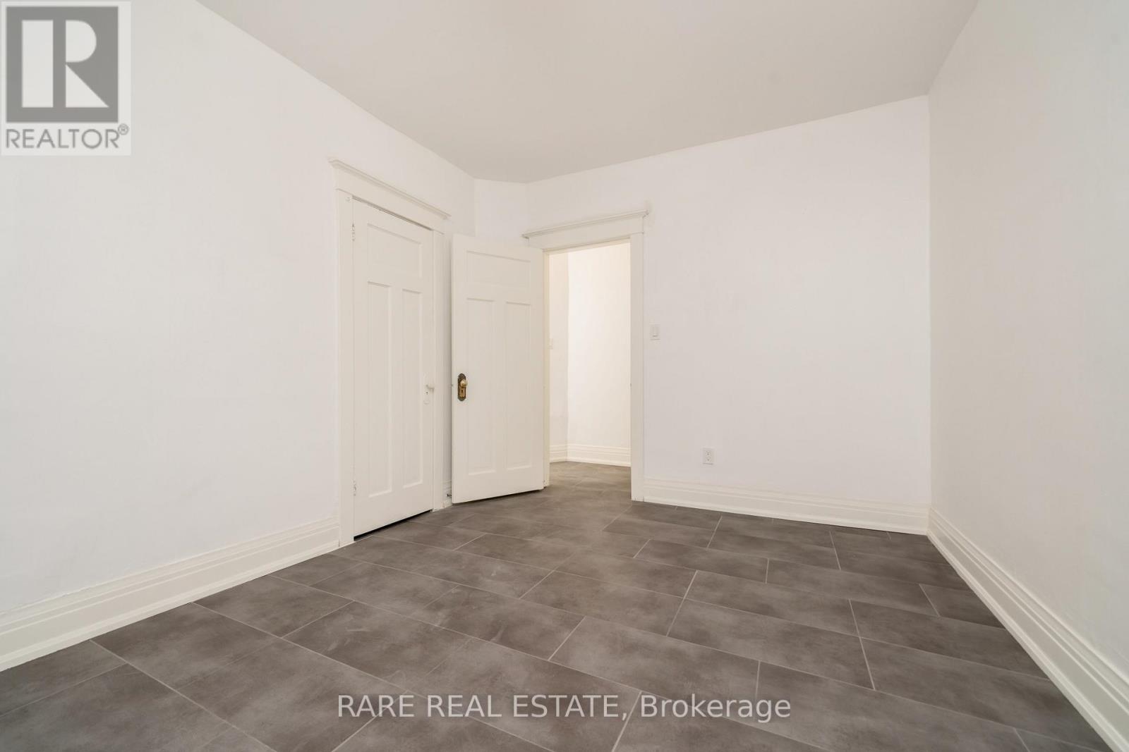 216 OAKWOOD AVENUE - 14