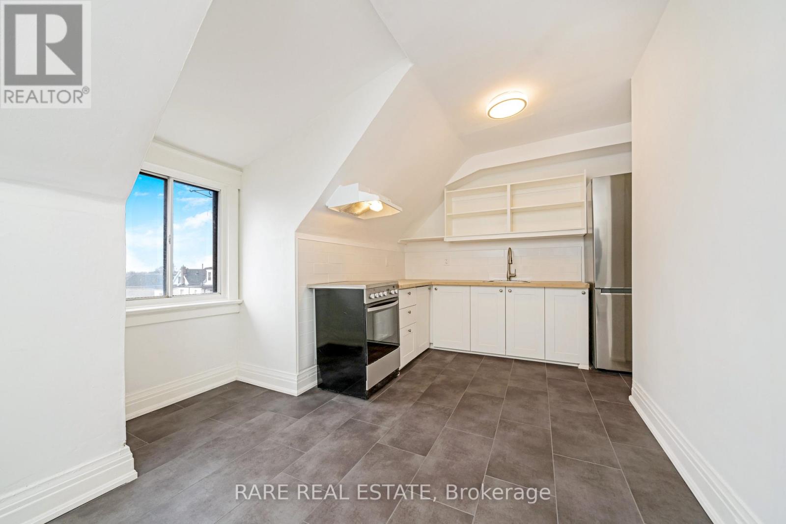 216 OAKWOOD AVENUE - 21
