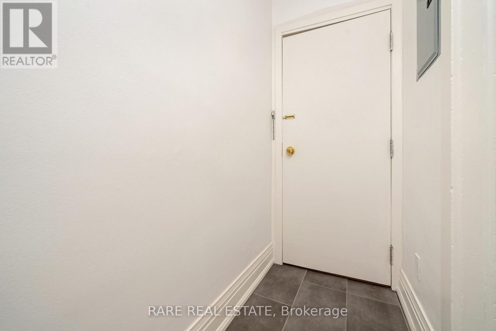 216 OAKWOOD AVENUE - 15