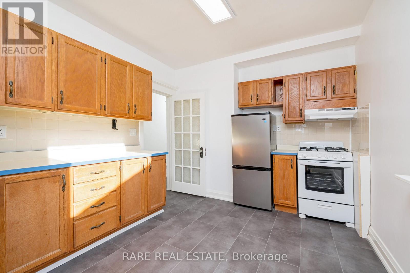 216 OAKWOOD AVENUE - 17