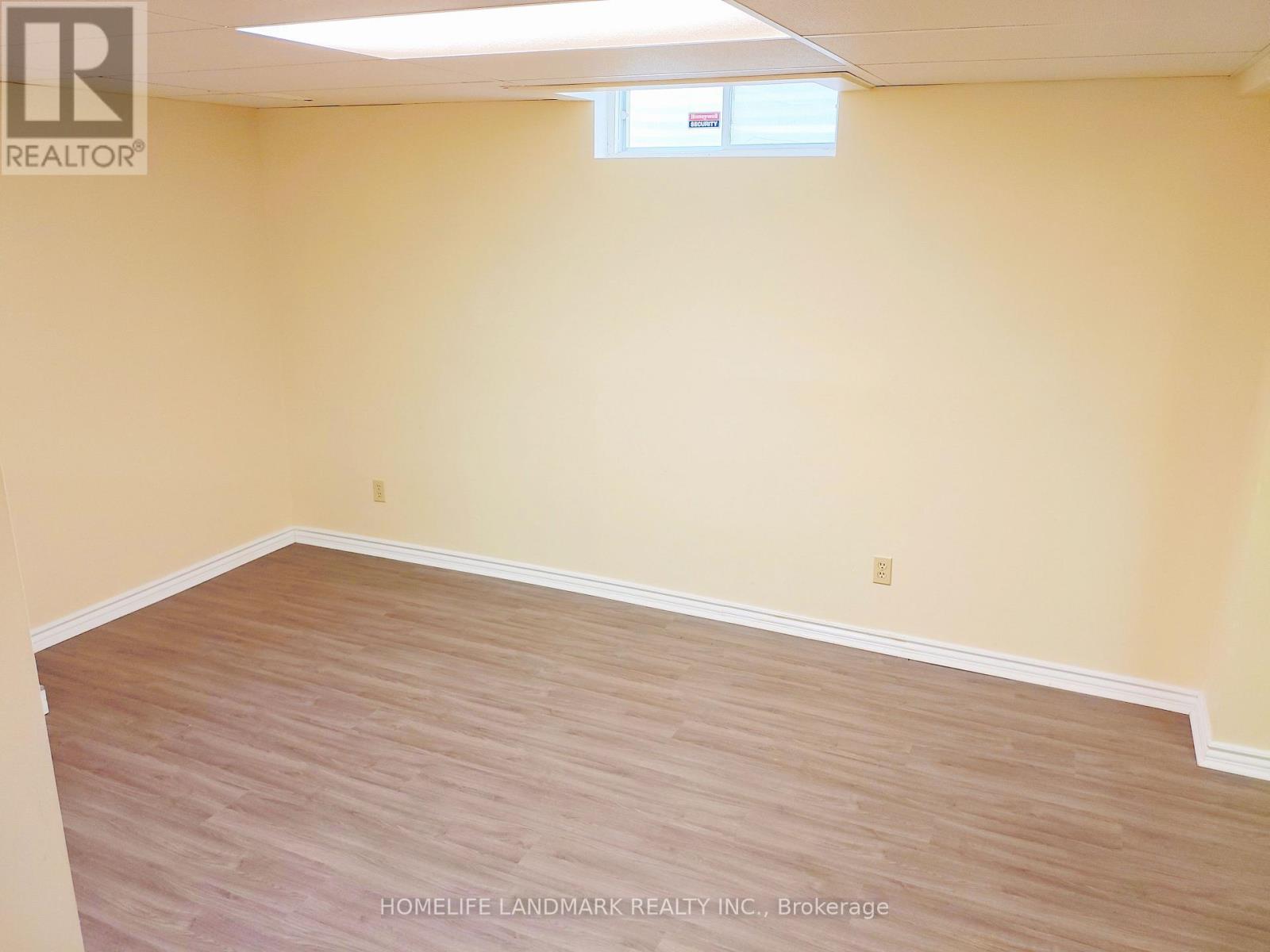 8 OPAL LANE - 24