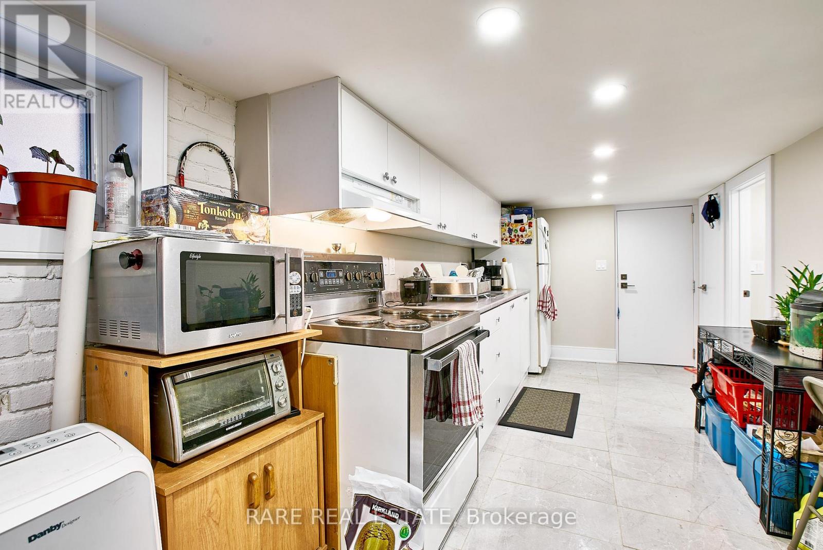 216 OAKWOOD AVENUE - 34