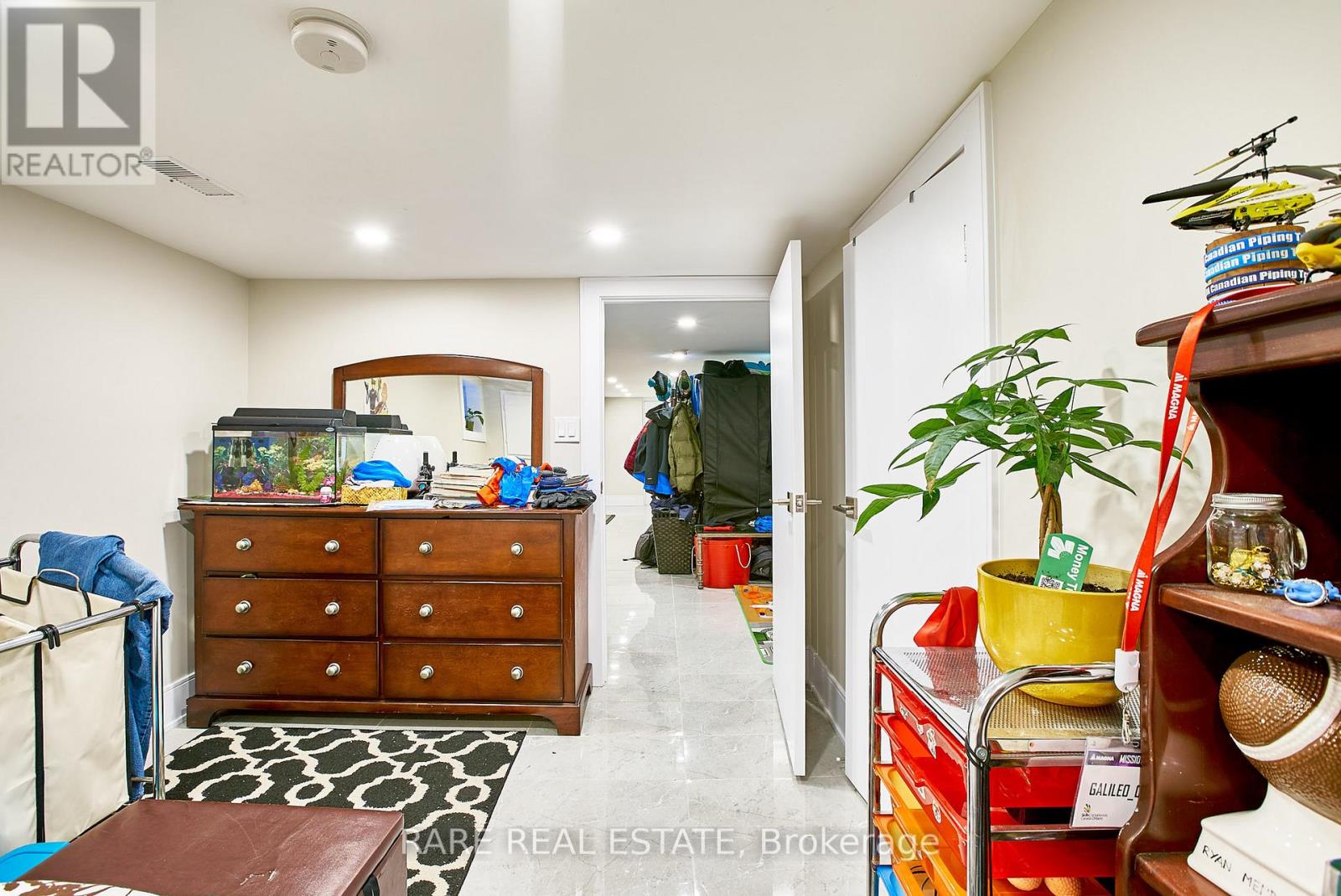 216 OAKWOOD AVENUE - 38