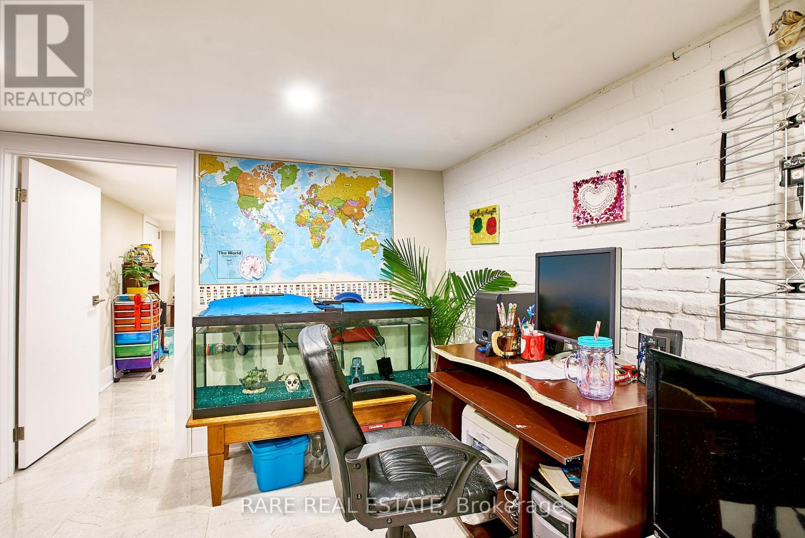 216 OAKWOOD AVENUE - 44