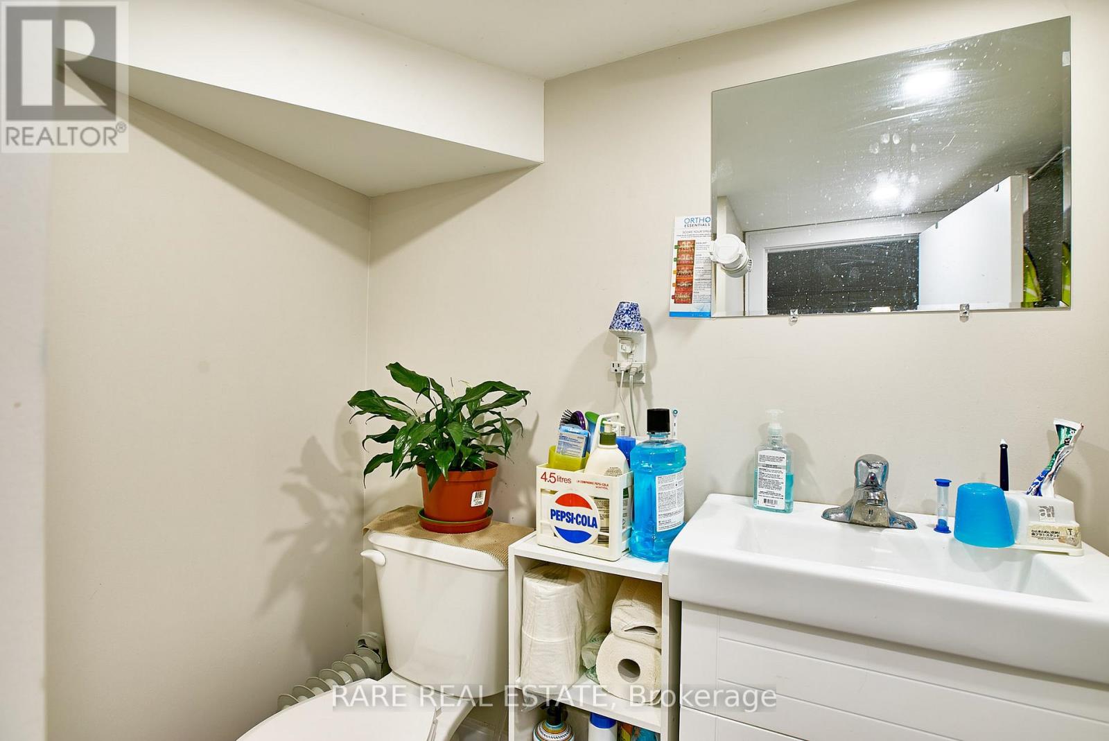 216 OAKWOOD AVENUE - 40